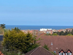 Sheringham, Norfolk - Seaside Retreat - 15 min walk to beach